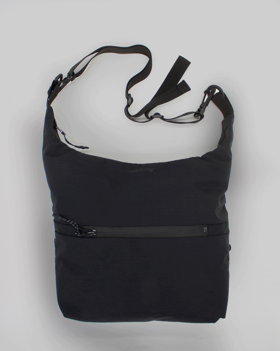 "CARRY BLACK" Crossbody-bag - Image 1