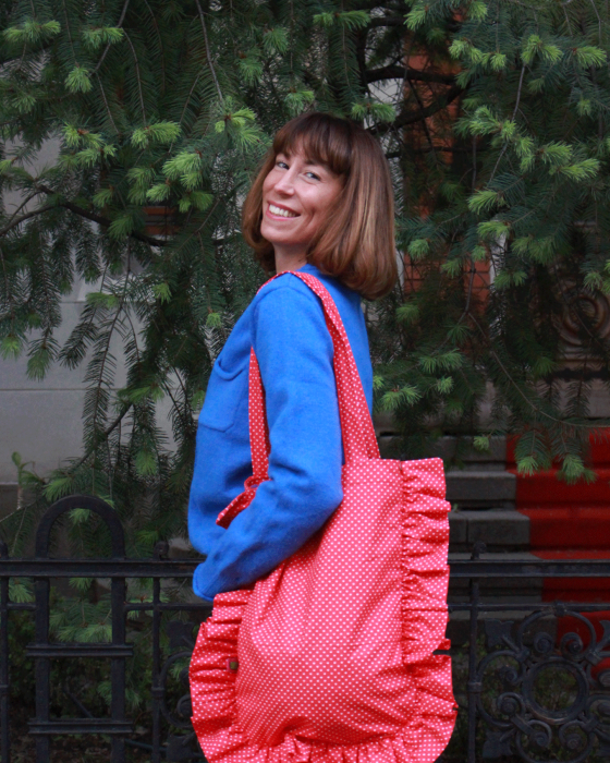 "RED" Ruffle Tote-bag - Image 3