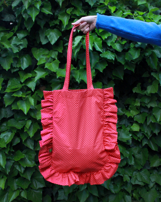 "RED" Ruffle Tote-bag - Image 5